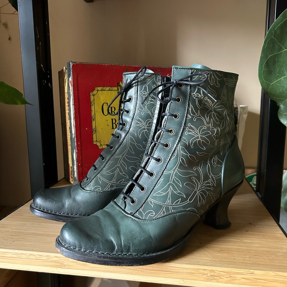 Green Neosens Size 39